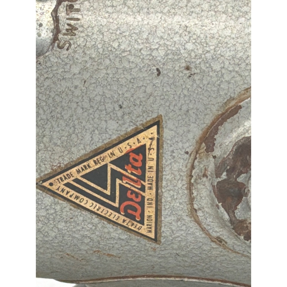 Vintage Delta Powerlite Electric Railroad Lantern Mid-Century Double Globe USA - Picture 3 of 6